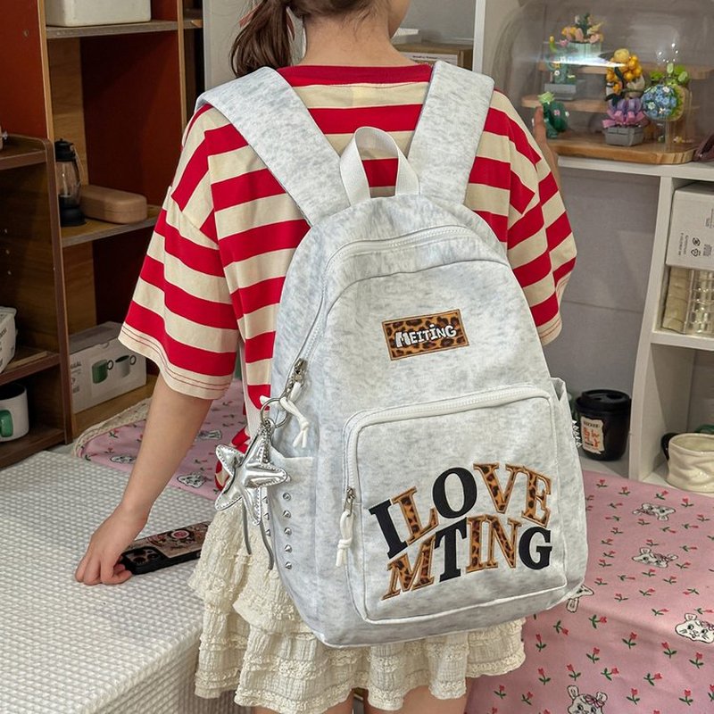 School Backpack Teen - Y2Kグレーバックパック（女性用）、ヒョウ柄レターパッチ付きキュートなスクールバッグ、リベット装飾のカジュアルデイパック、ティーン向けのスタイリッシュなリュックサック